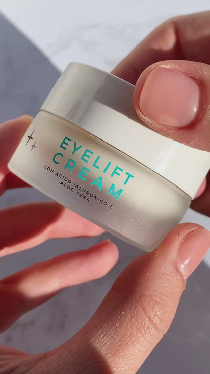 Texture_contorno occhi - applicazione - video _eyelift Cream - Luce Beauty By Alessia Marcuzzi